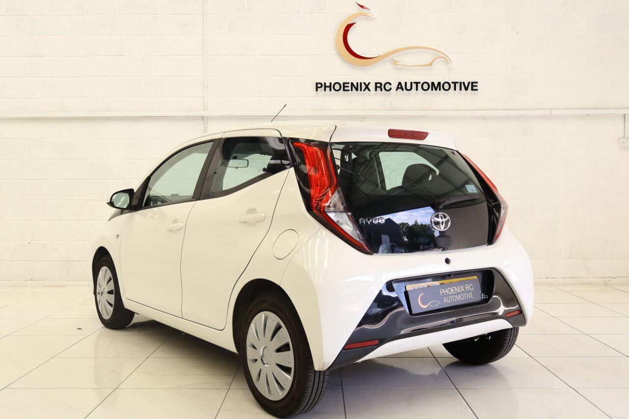 Toyota Aygo view 4