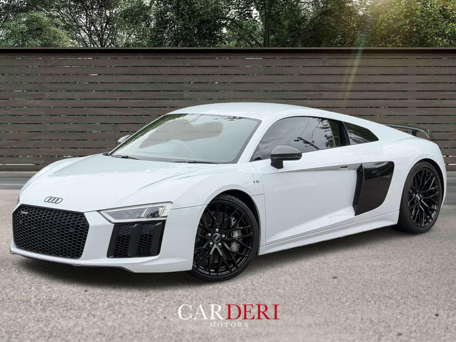 Audi R8 view 18