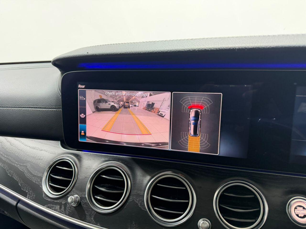 Mercedes-Benz E-Class view 34