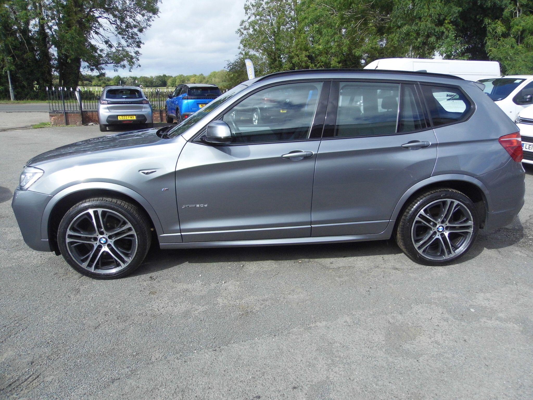 BMW X3 view 4