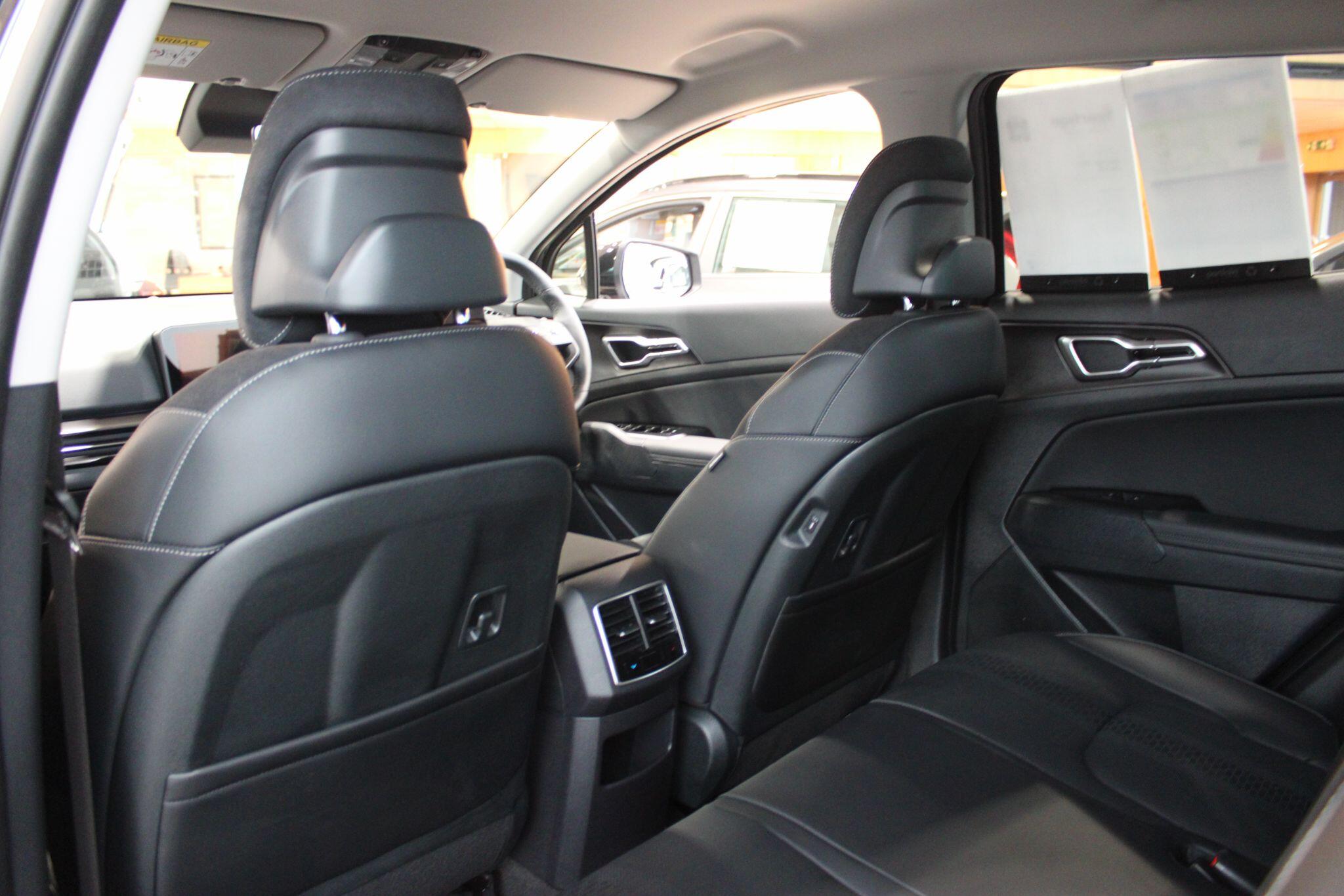 Kia Sportage view 9