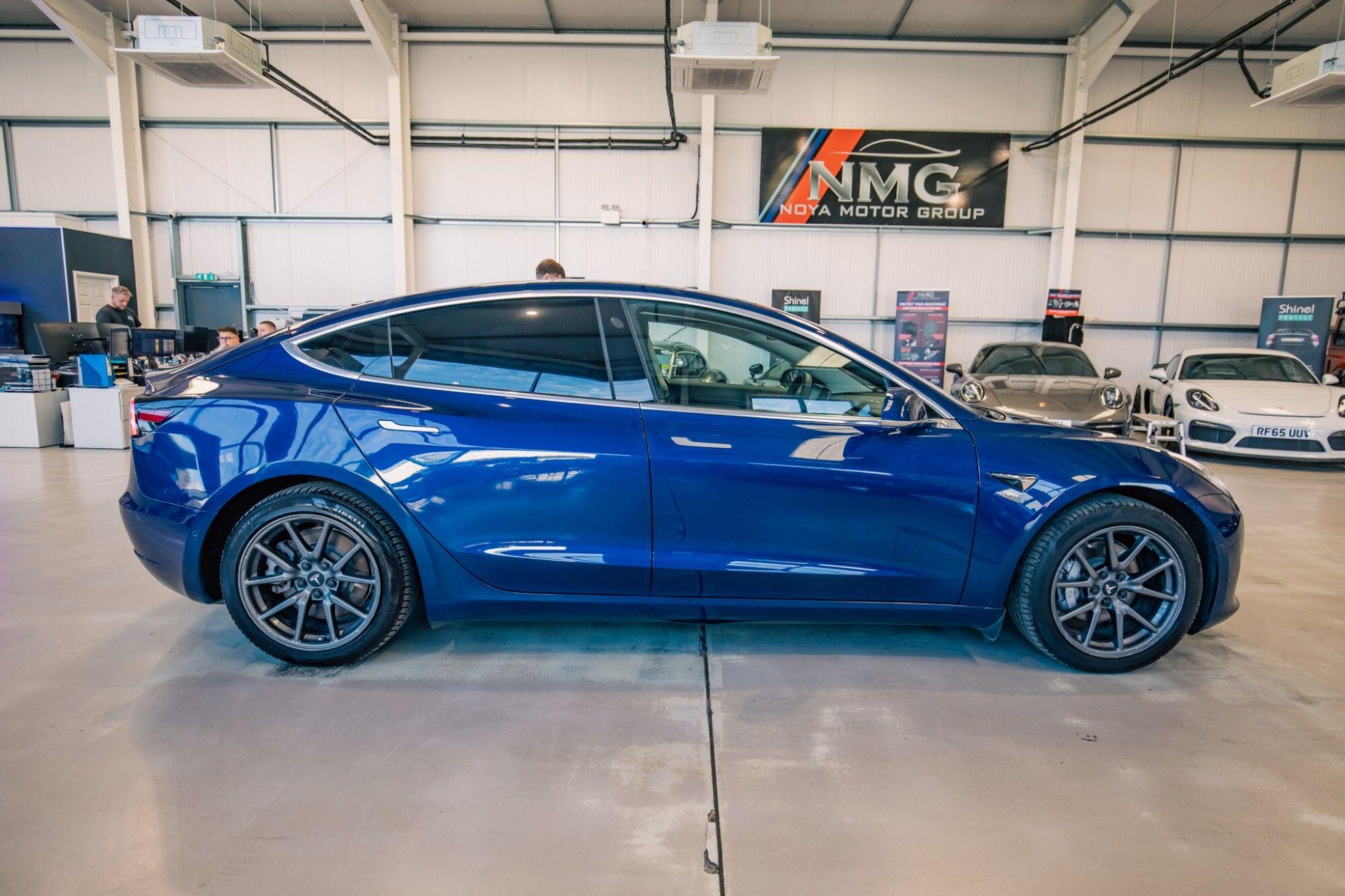 Tesla Model 3 view 19