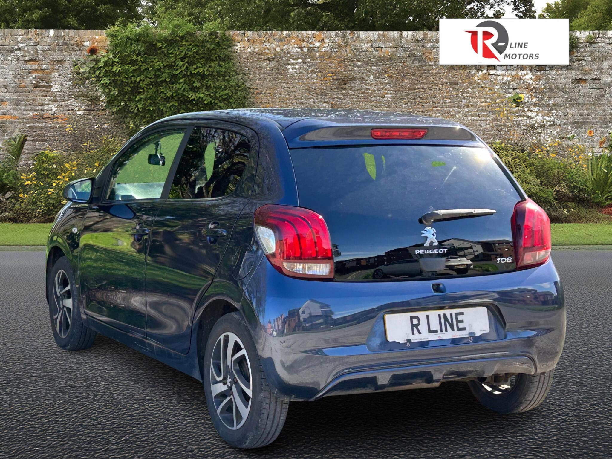 Peugeot 108 view 10