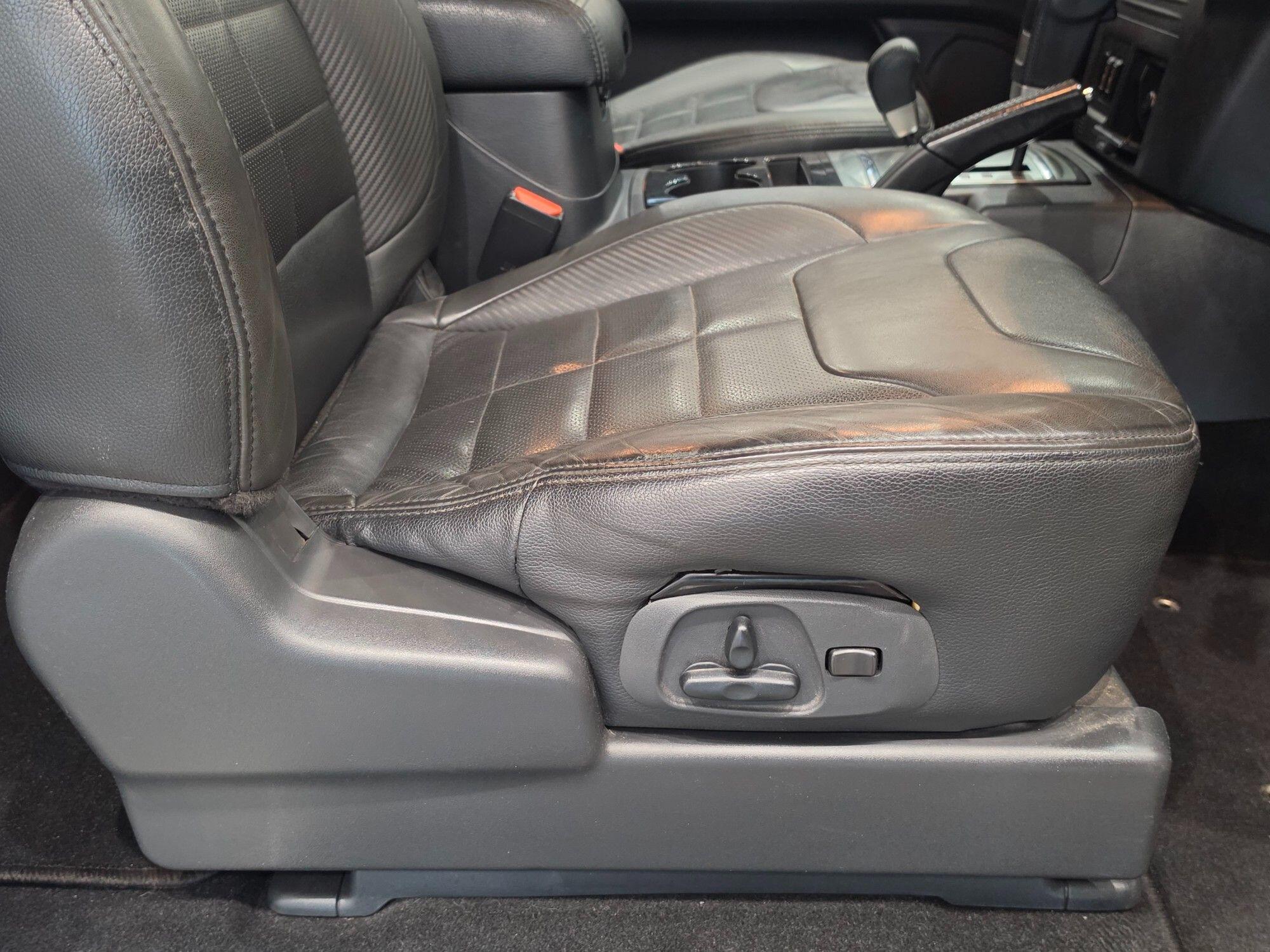 Mitsubishi Shogun view 18