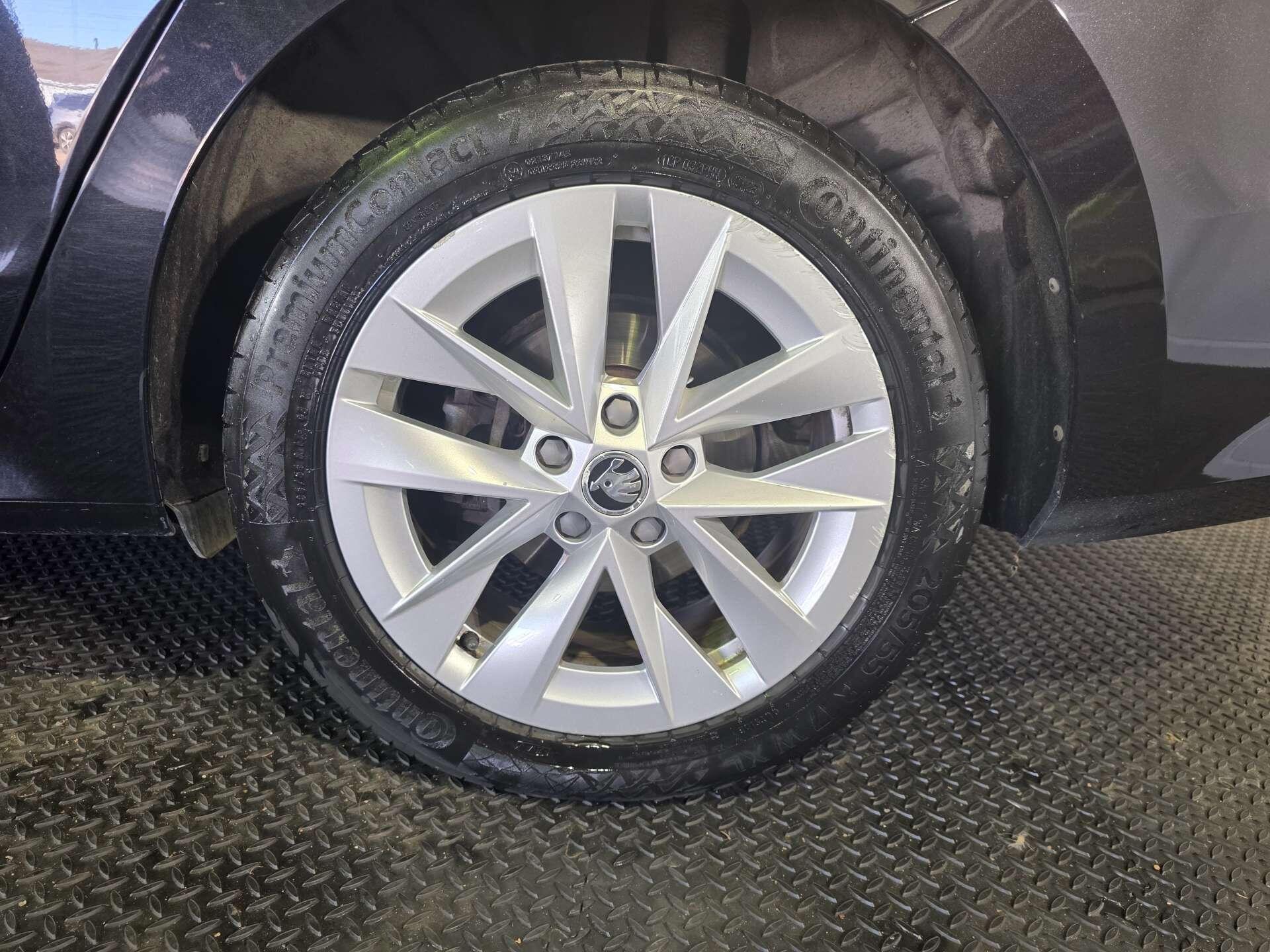 Skoda Octavia view 53