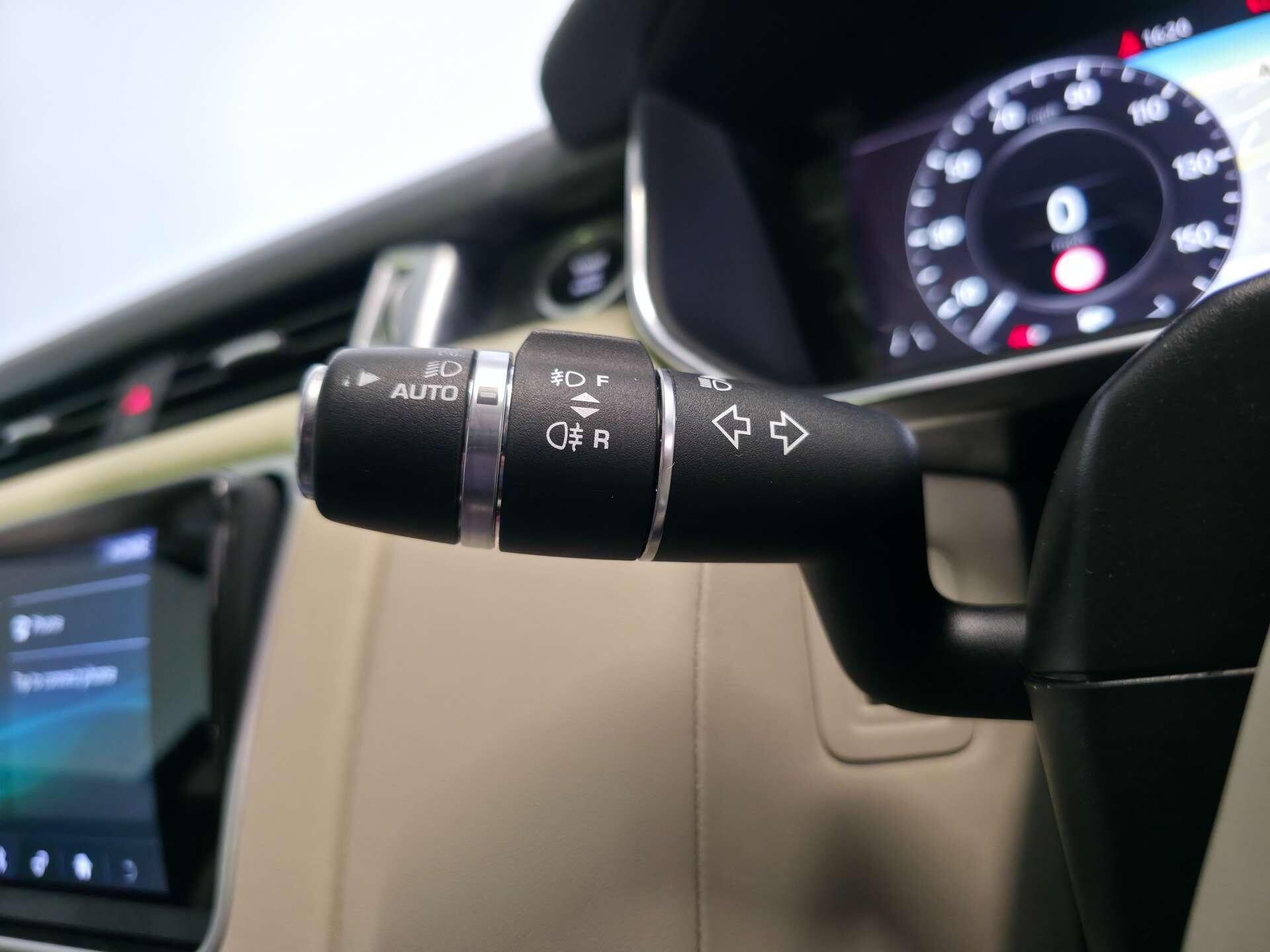 Land Rover Range Rover Sport view 42