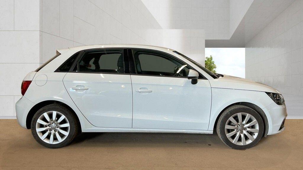 Audi A1 view 5