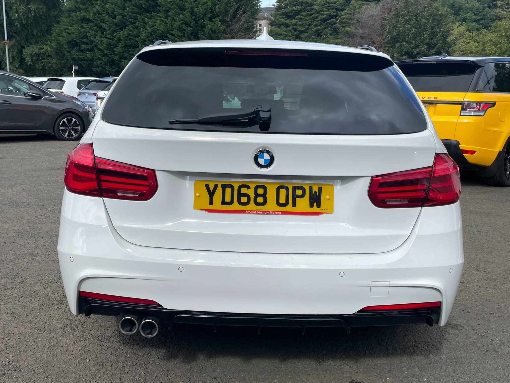 BMW 3 Series view 12