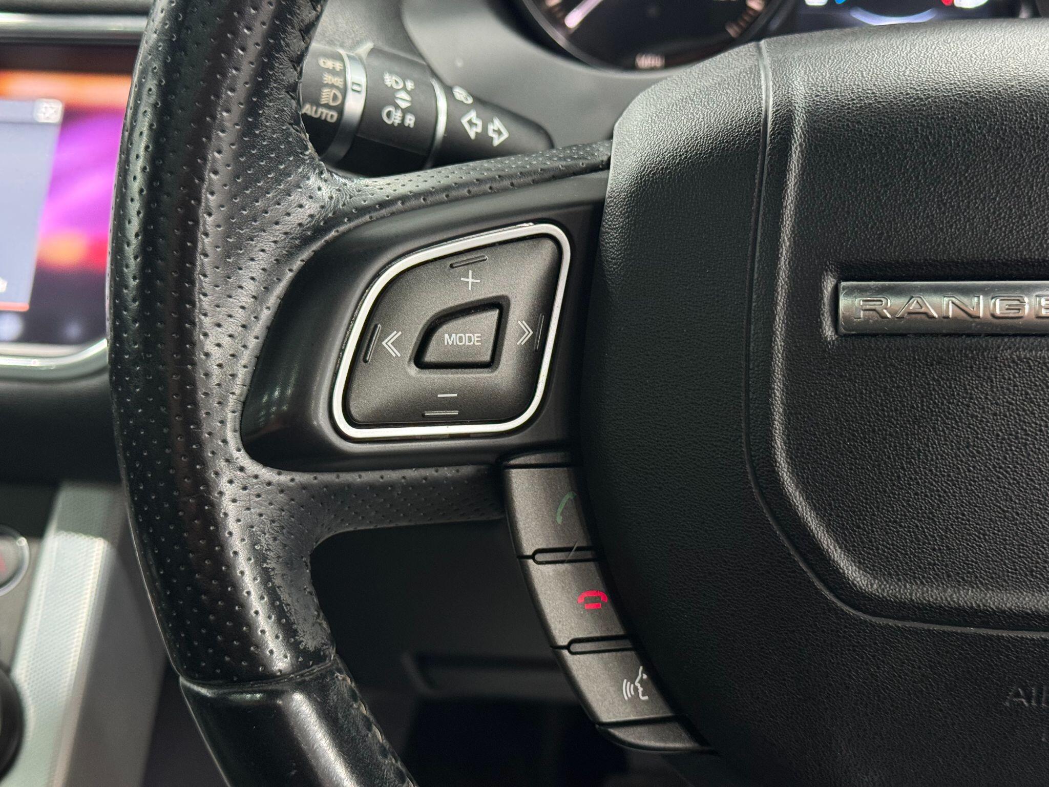 Land Rover Range Rover Evoque view 41