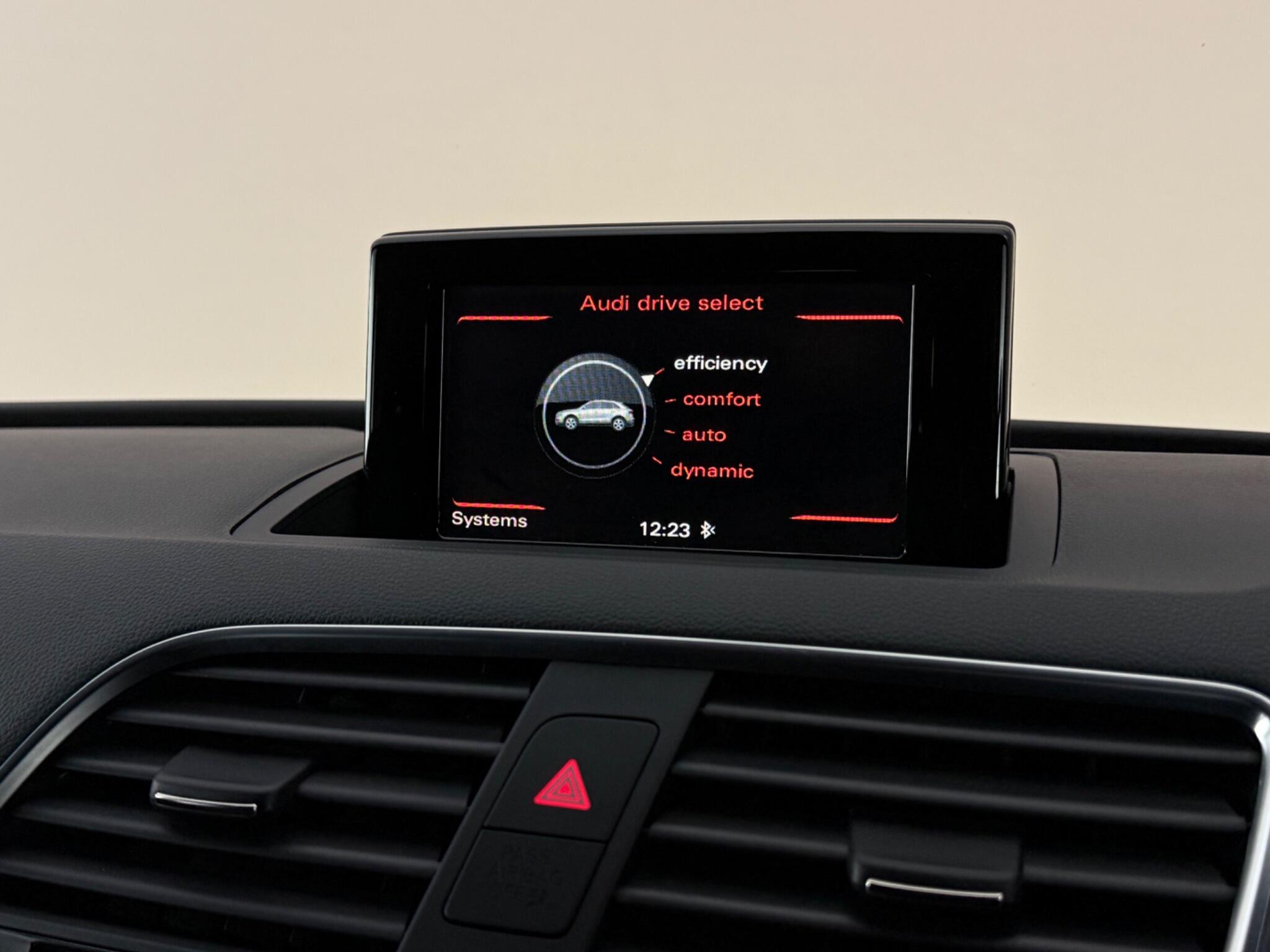 Audi Q3 view 29