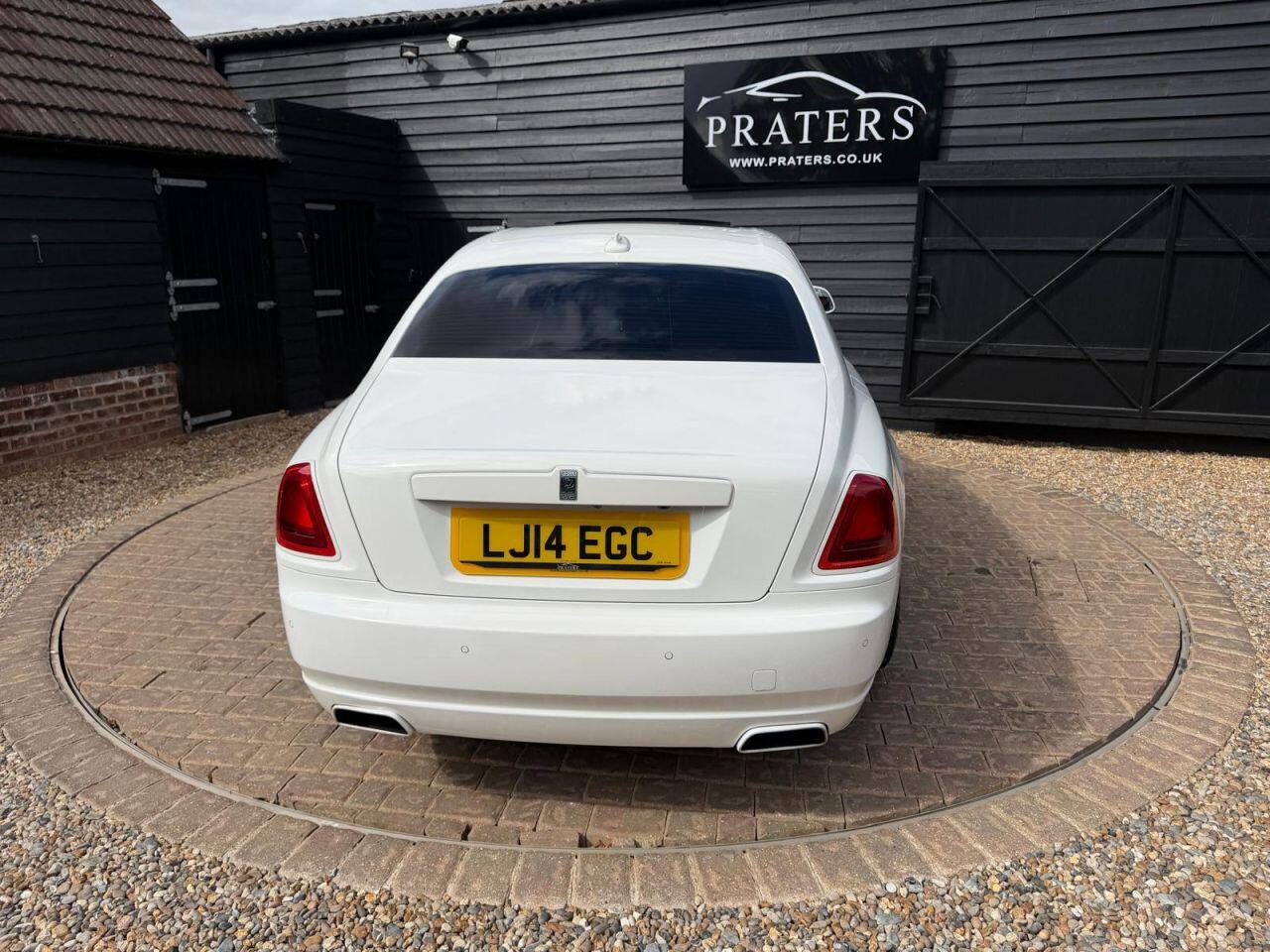 Rolls-Royce Ghost view 71