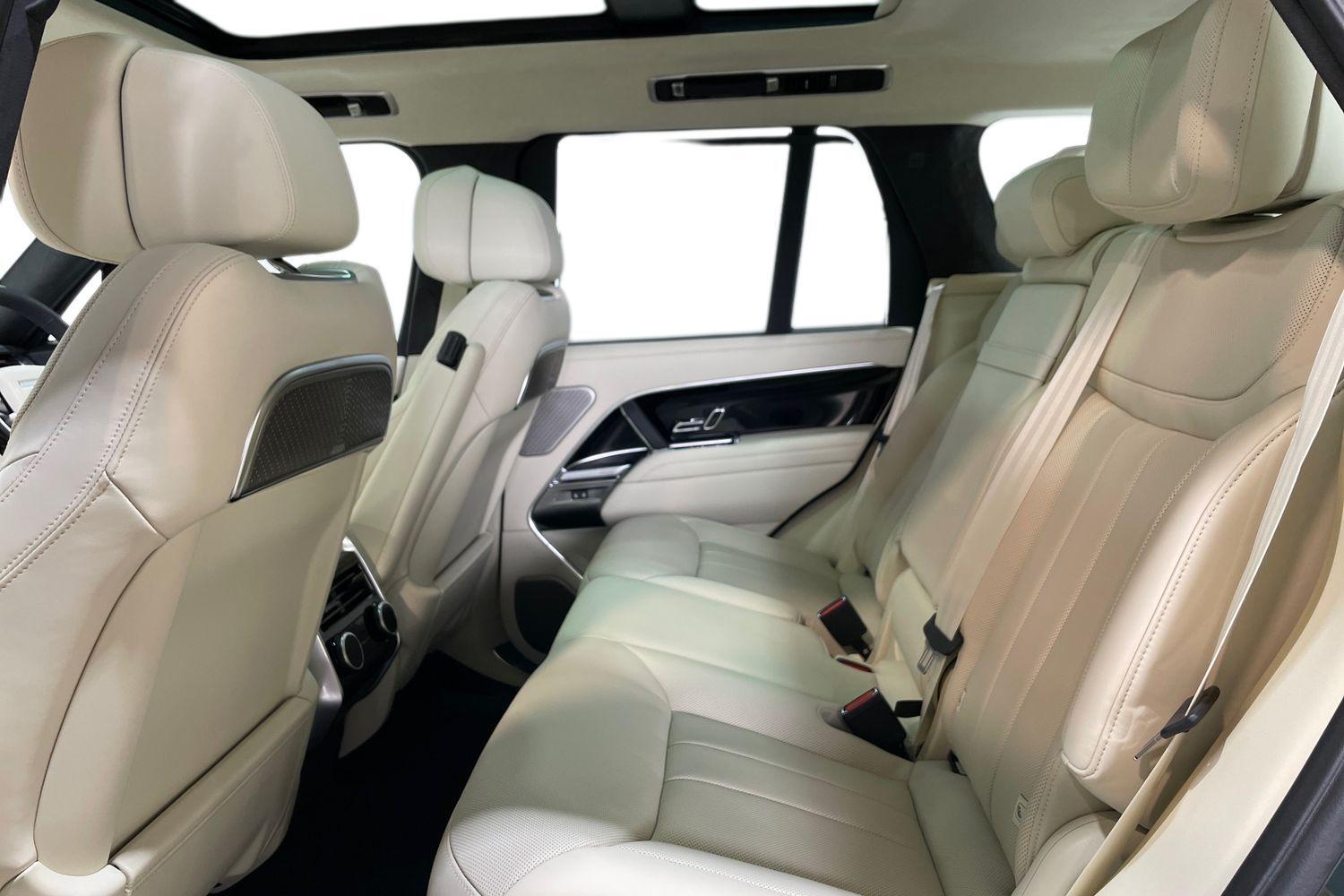 Land Rover Range Rover view 4