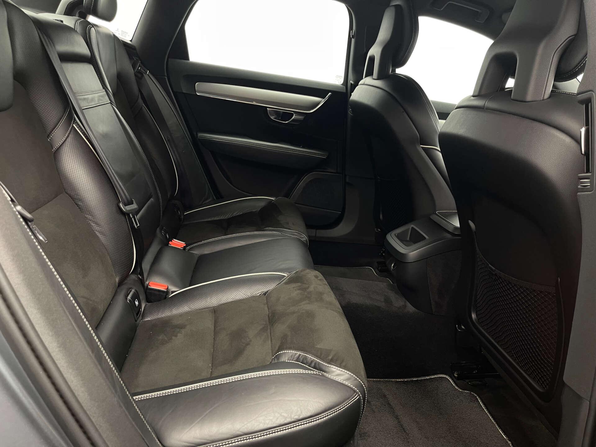 Volvo S90 view 19