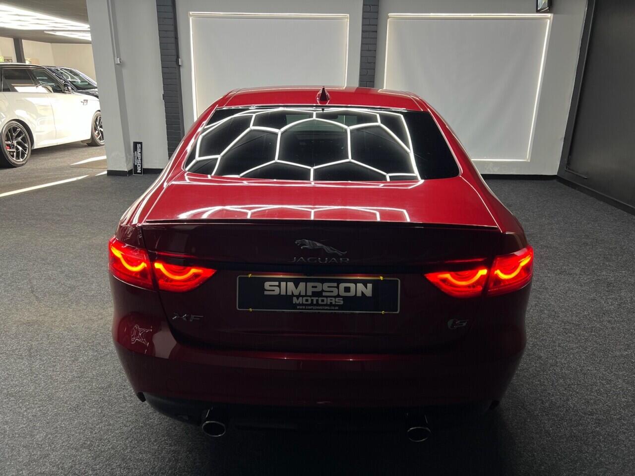Jaguar XF view 9