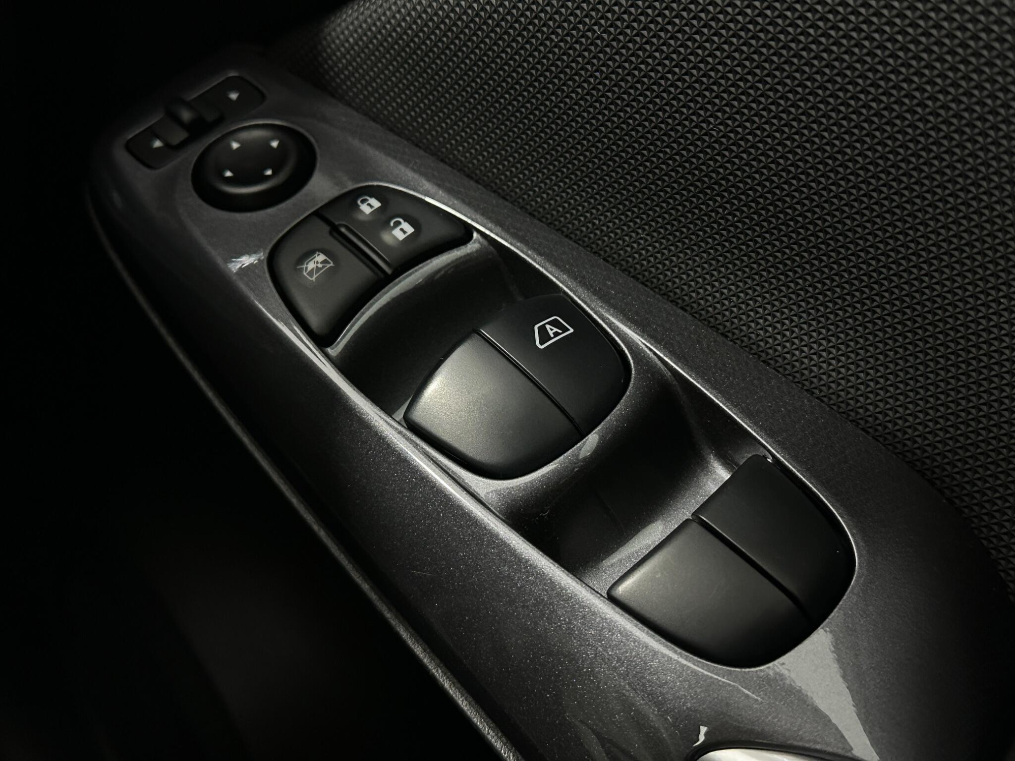 Nissan Juke view 18