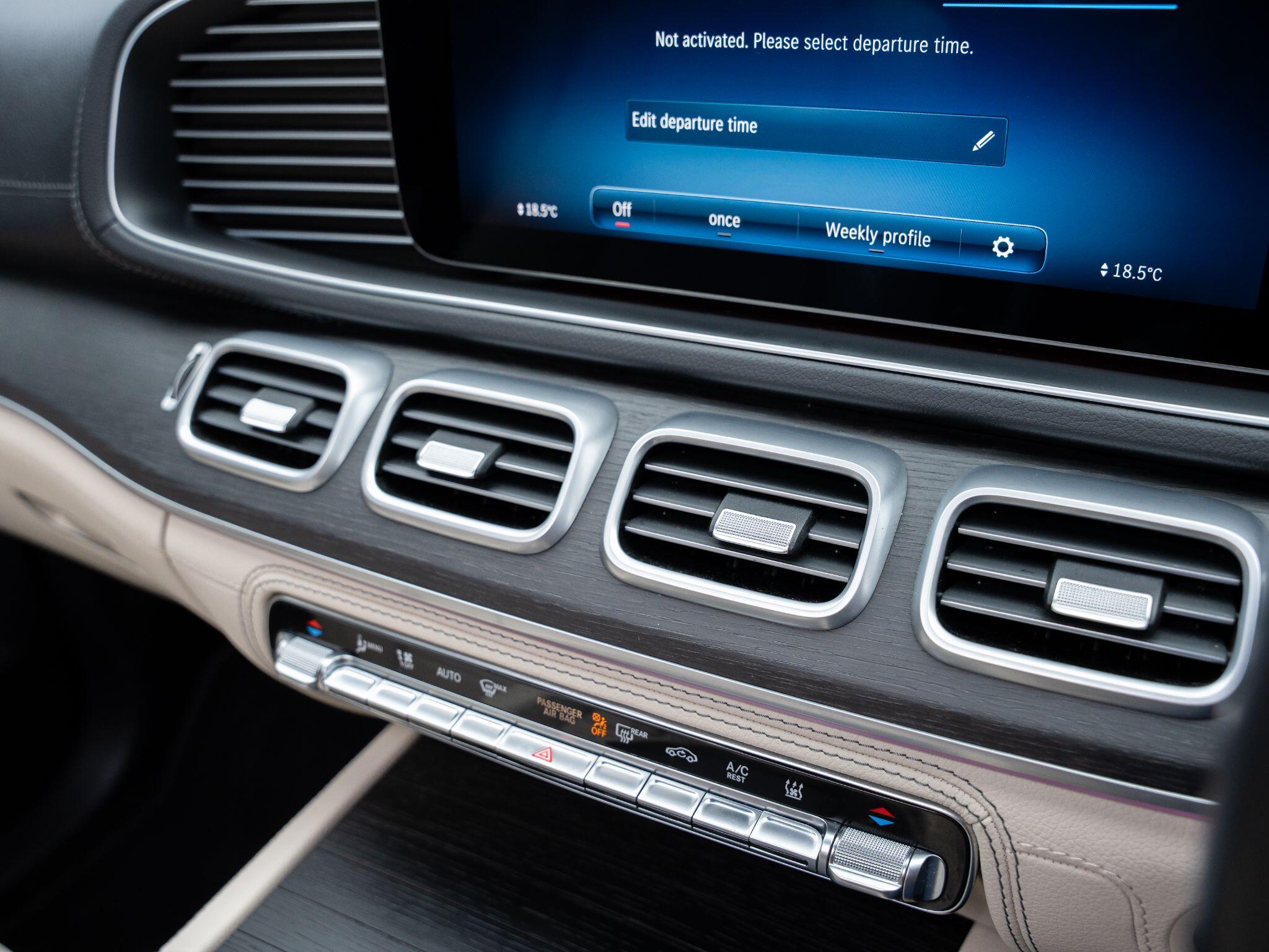 Mercedes-Benz GLE view 33