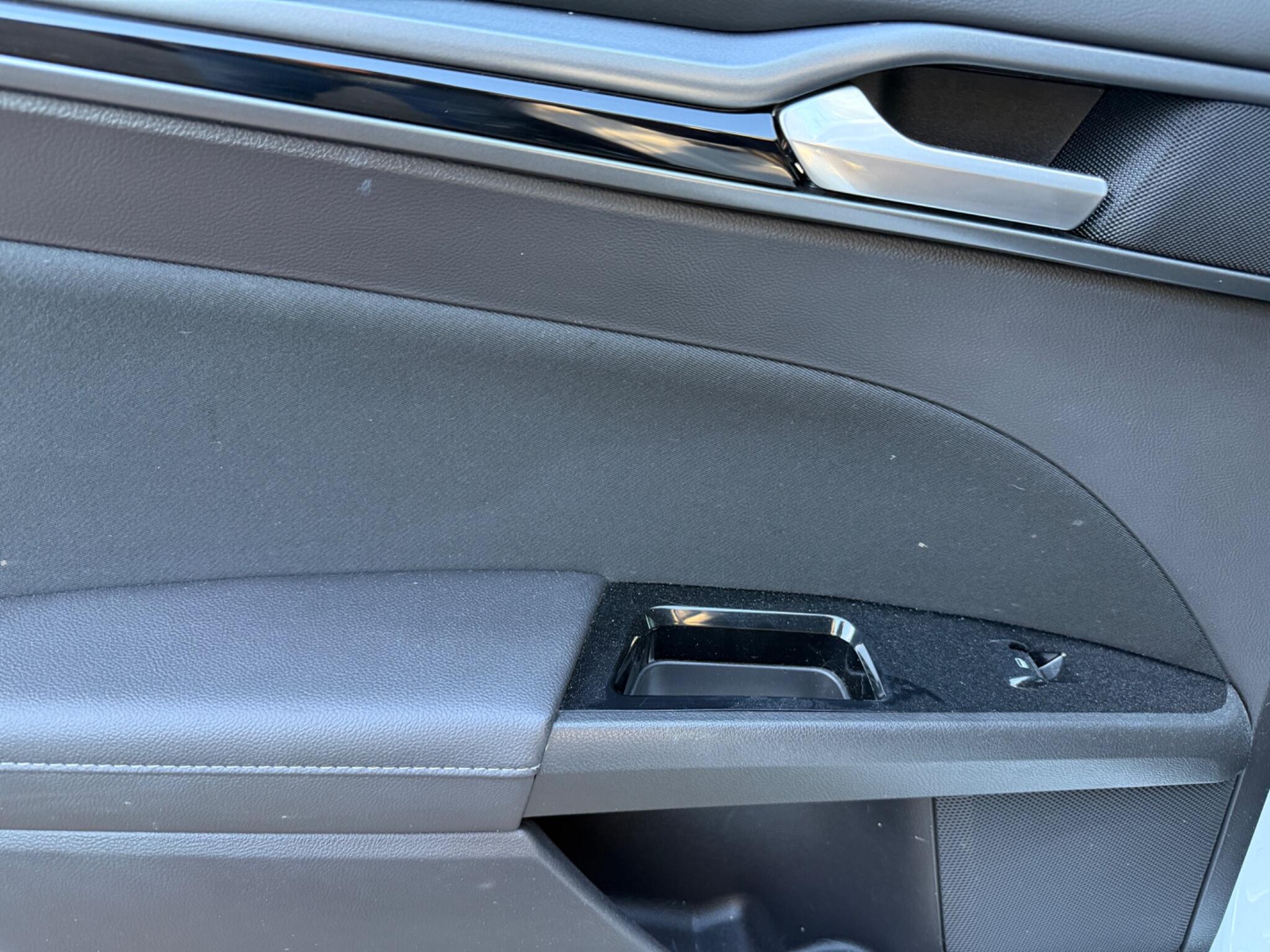 2016 Ford Mondeo image 42