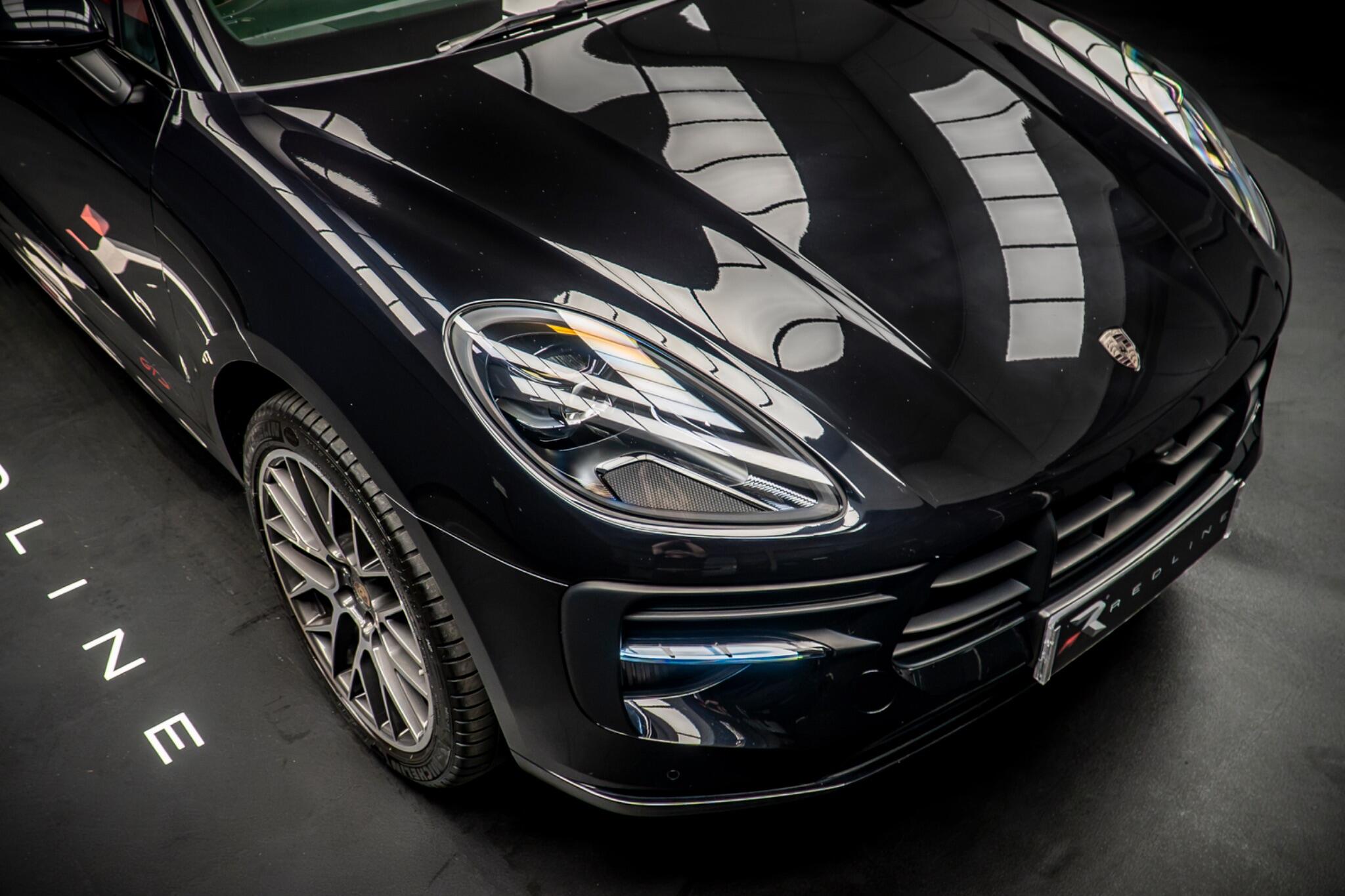 Porsche Macan view 11