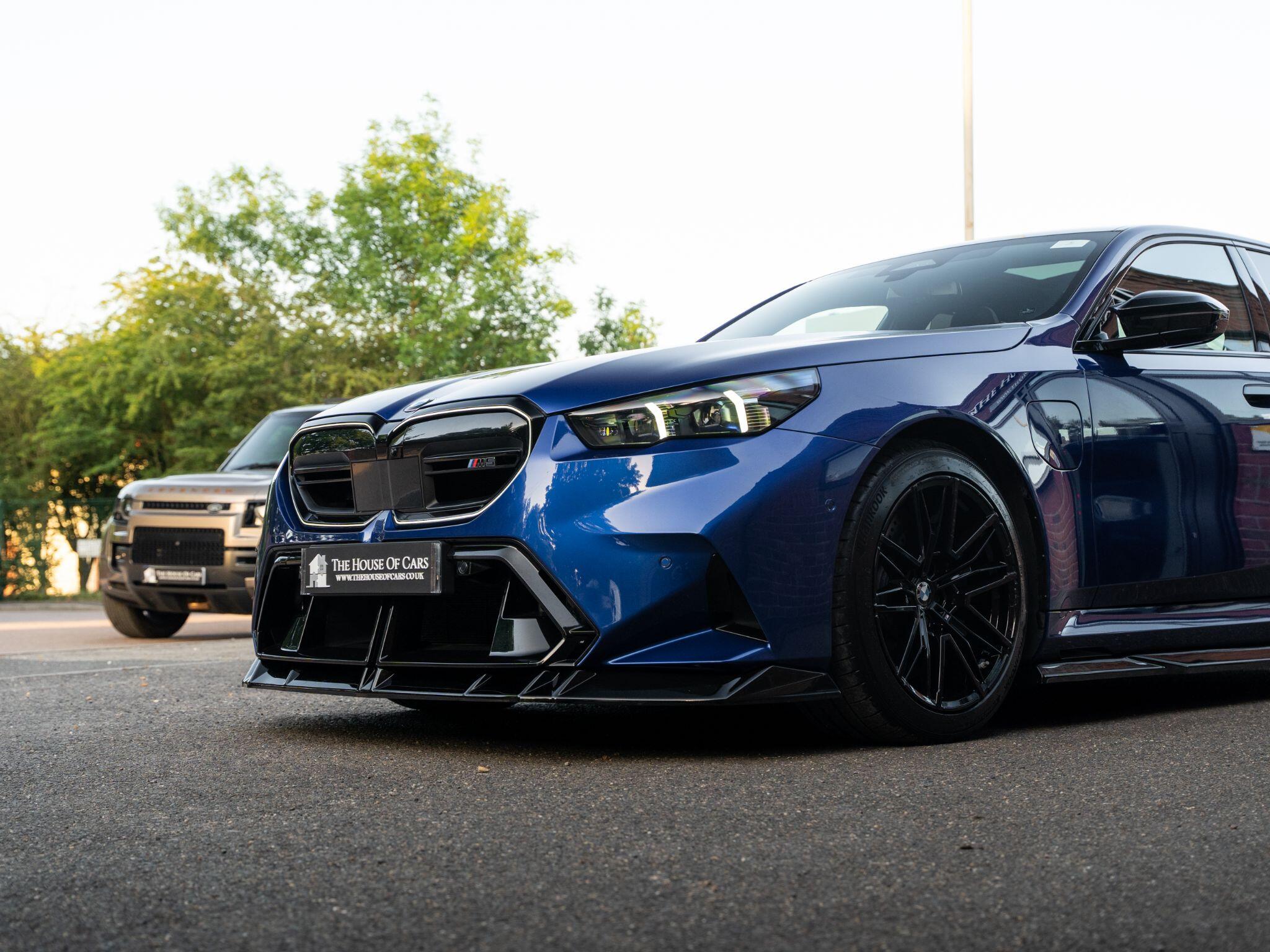 BMW M5 view 12