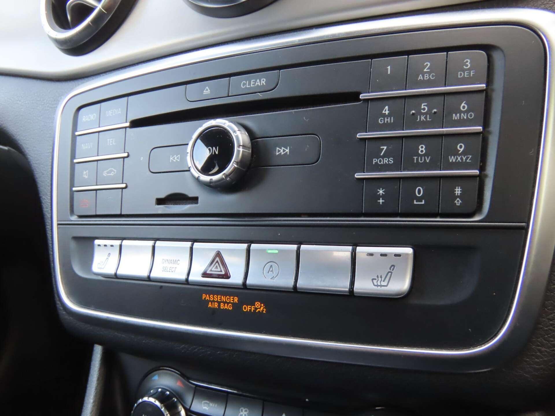 Mercedes-Benz Cla view 13