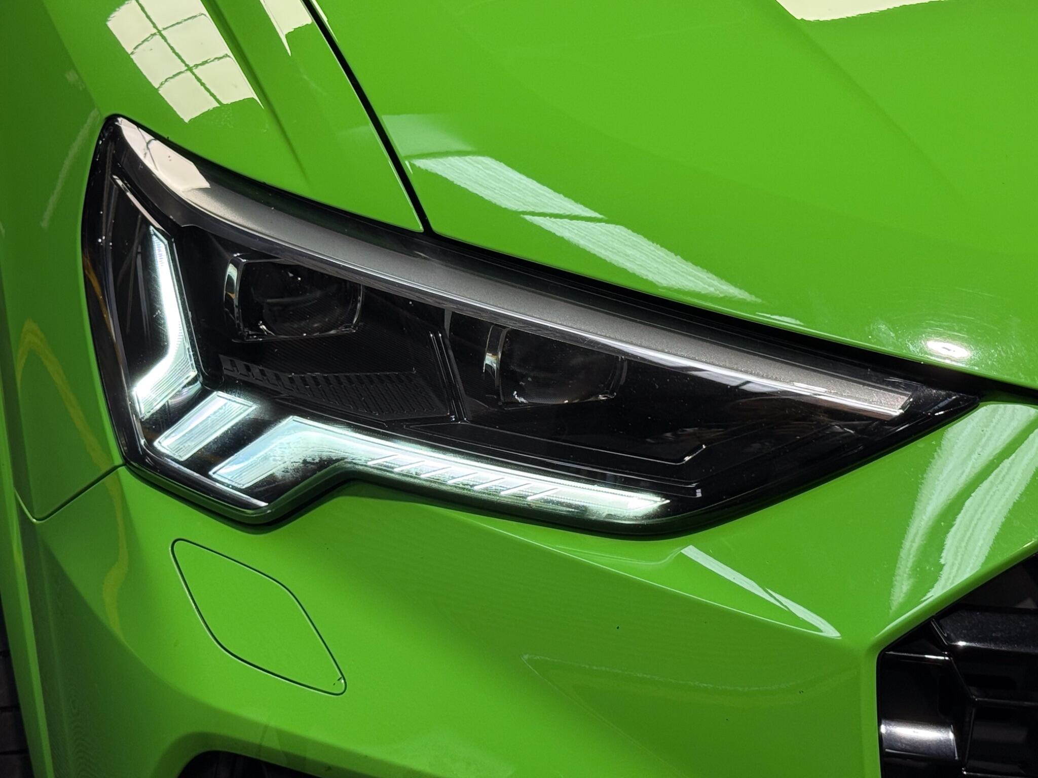 Audi RS Q3 view 9