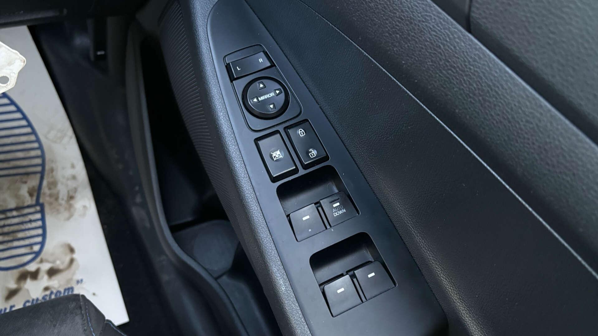 Hyundai Tucson view 21