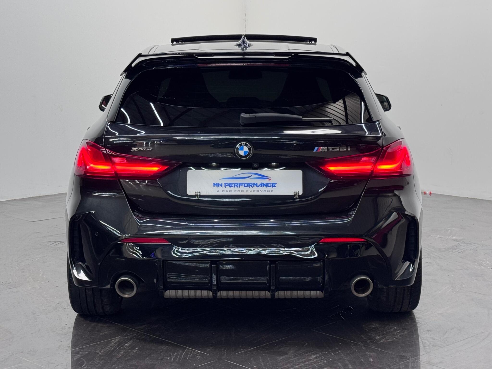 BMW 1 Series view 44