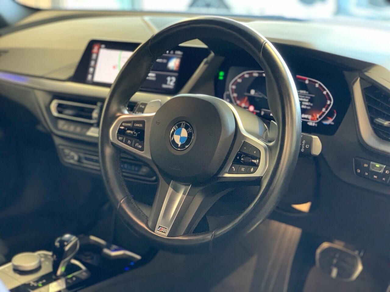 BMW 1 Series view 41