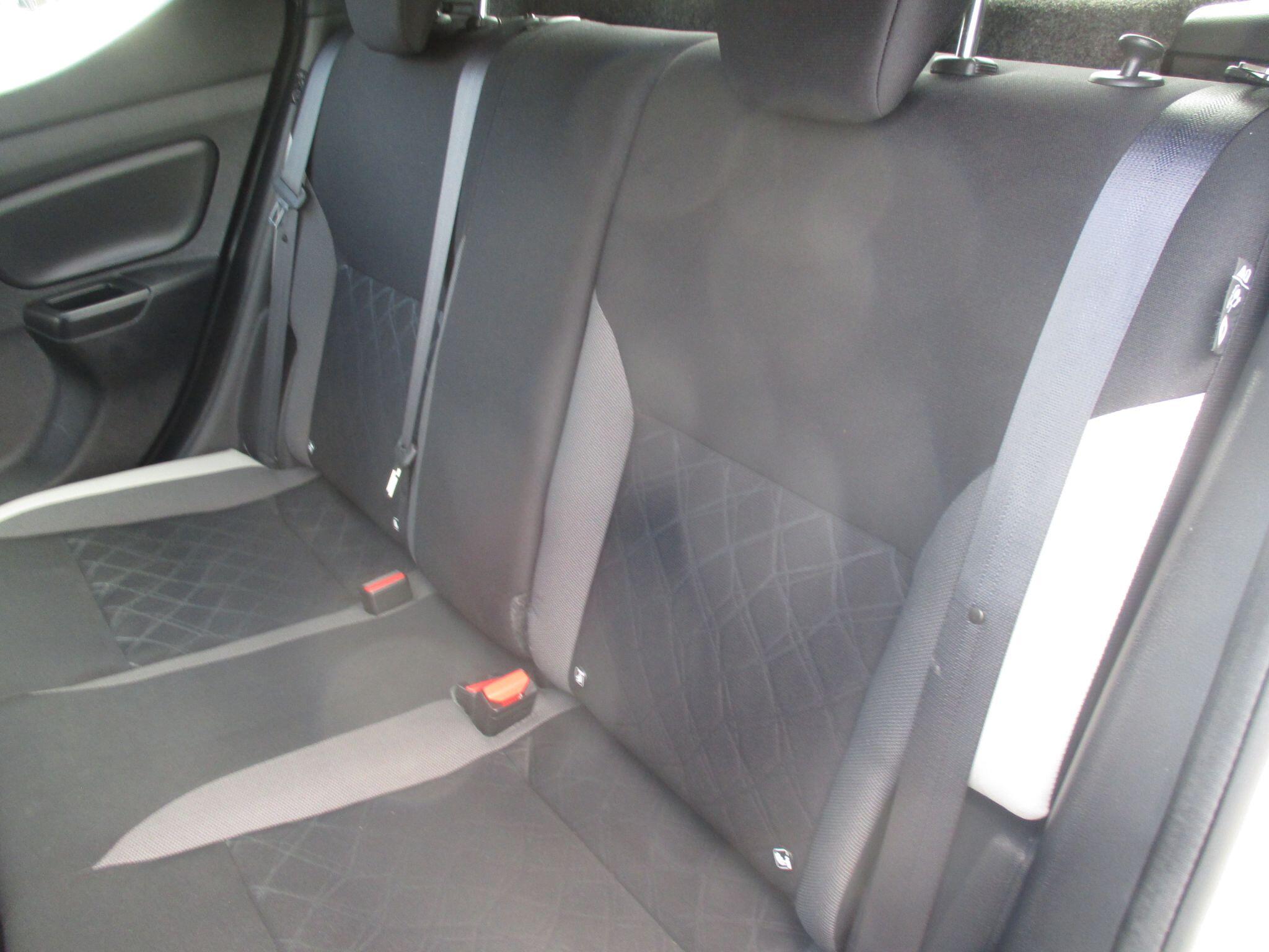 Nissan Micra view 31