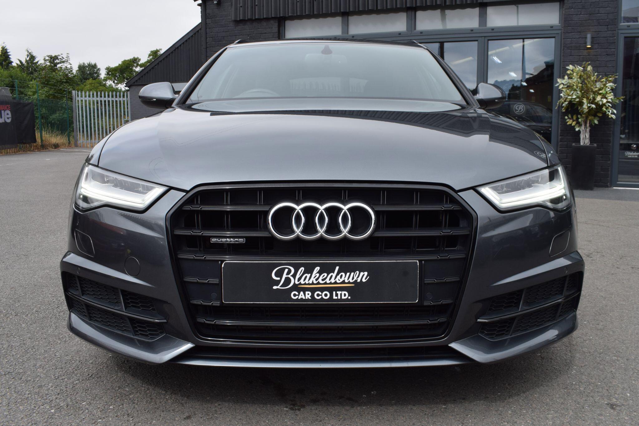Audi A6 Avant view 2
