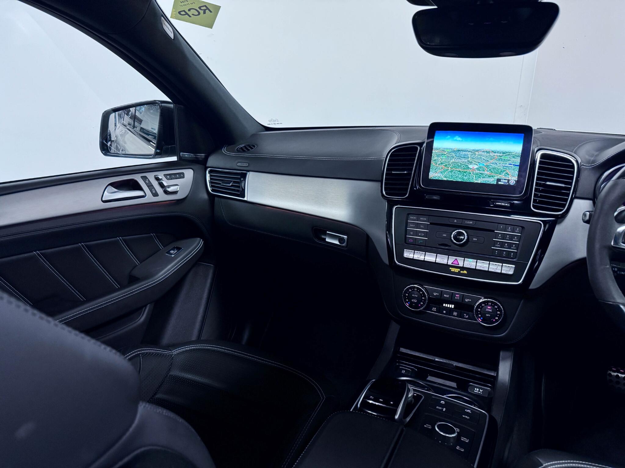 Mercedes-Benz Gle view 37