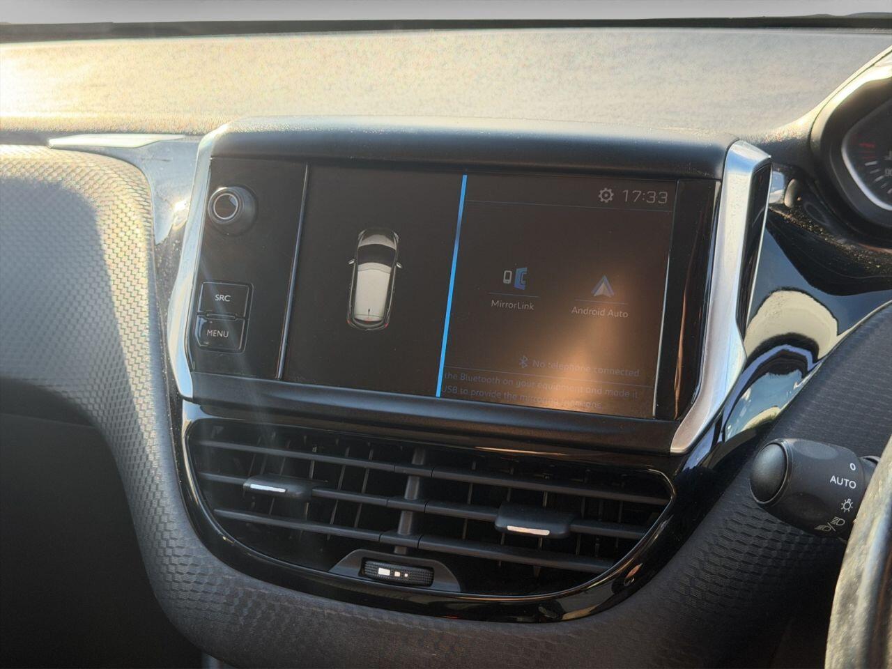 Peugeot 208 view 23