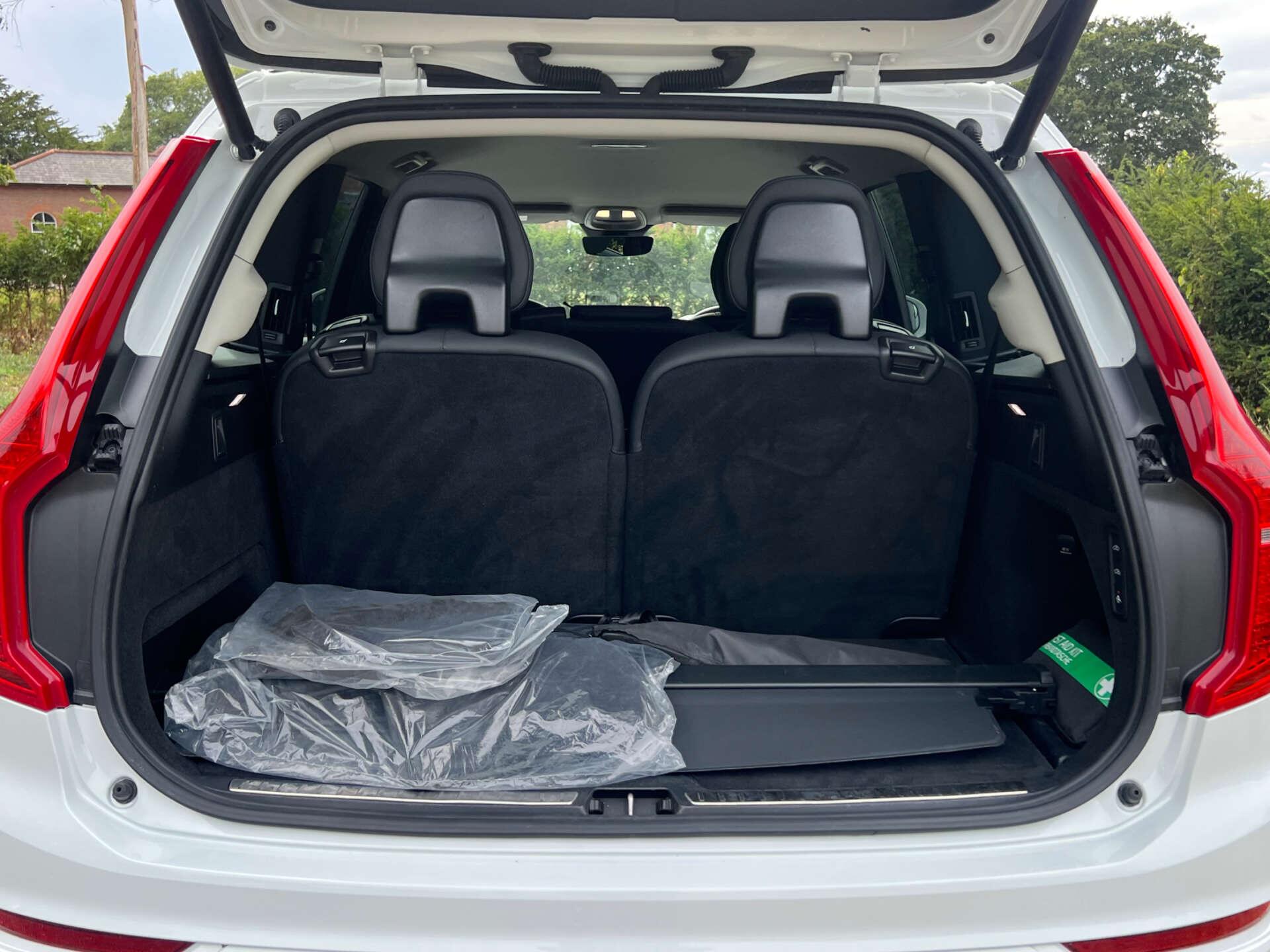 Volvo XC90 view 20
