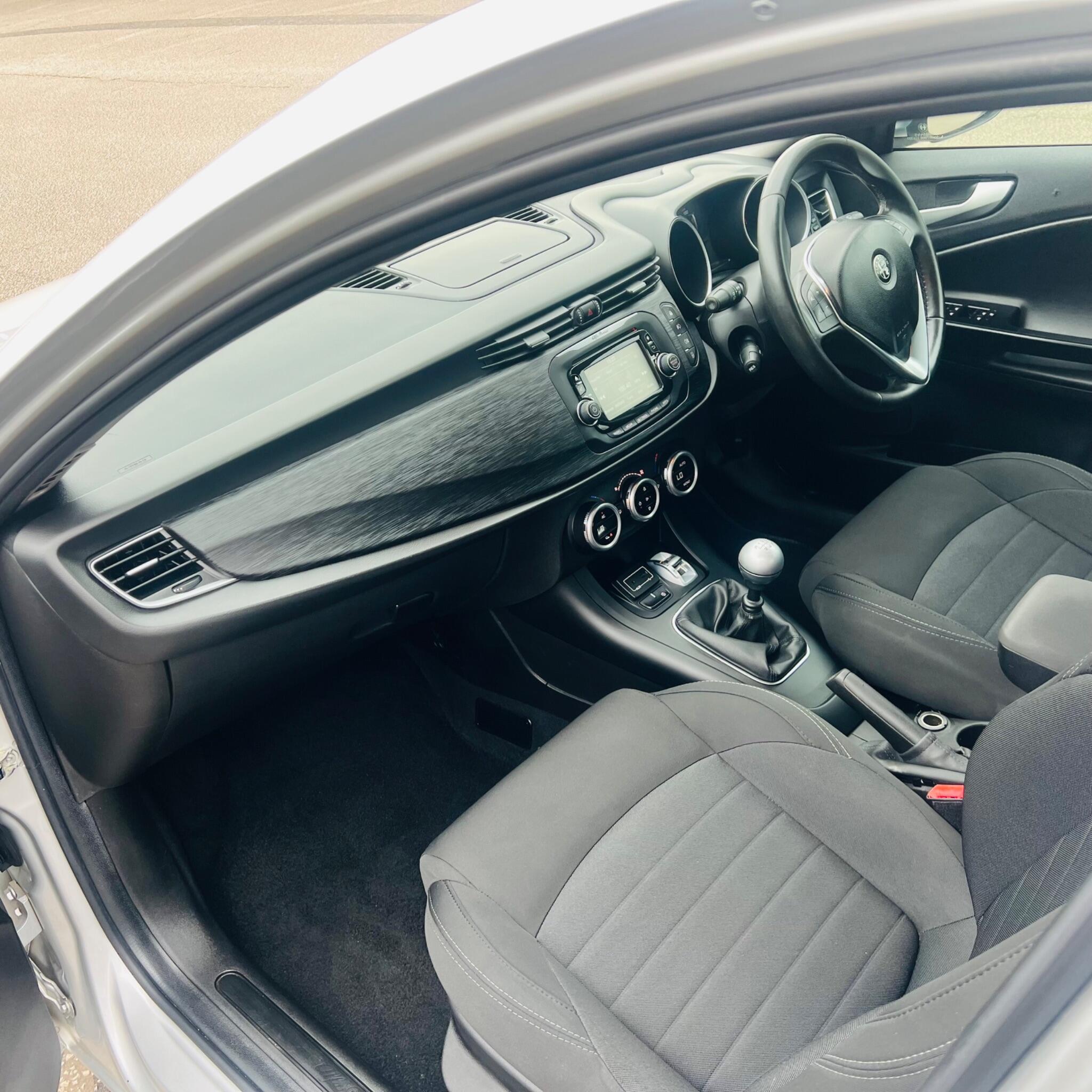 Alfa Romeo Giulietta view 19