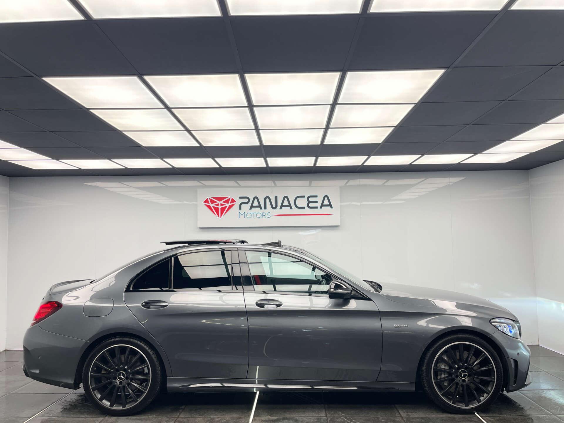 Mercedes-Benz C Class view 3