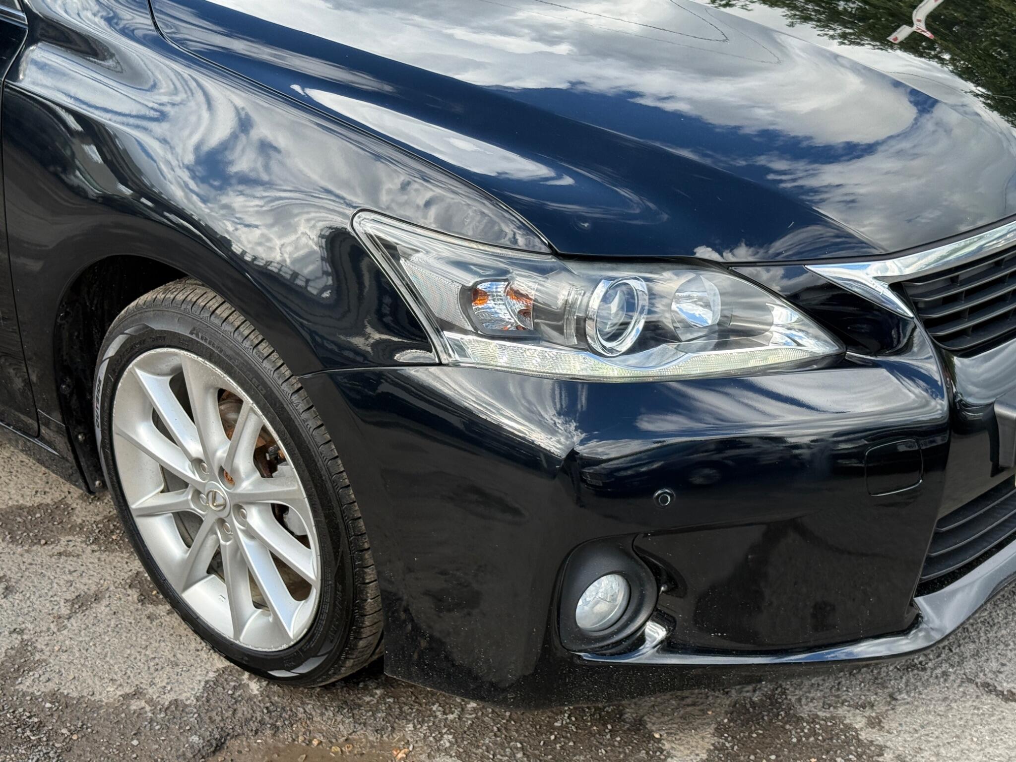 Lexus CT - Image 23
