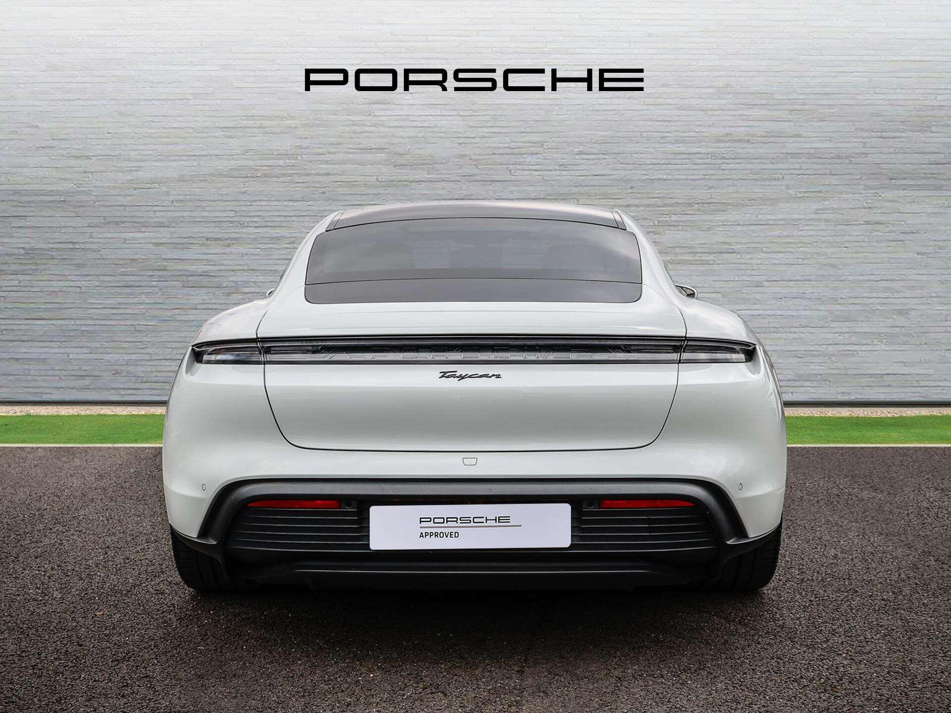 Porsche Taycan view 10