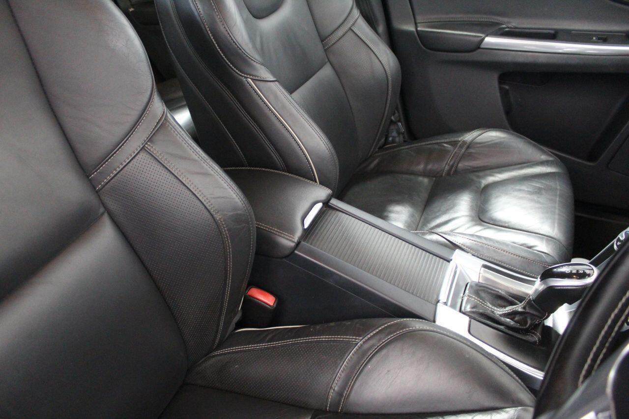 Volvo XC60 view 42