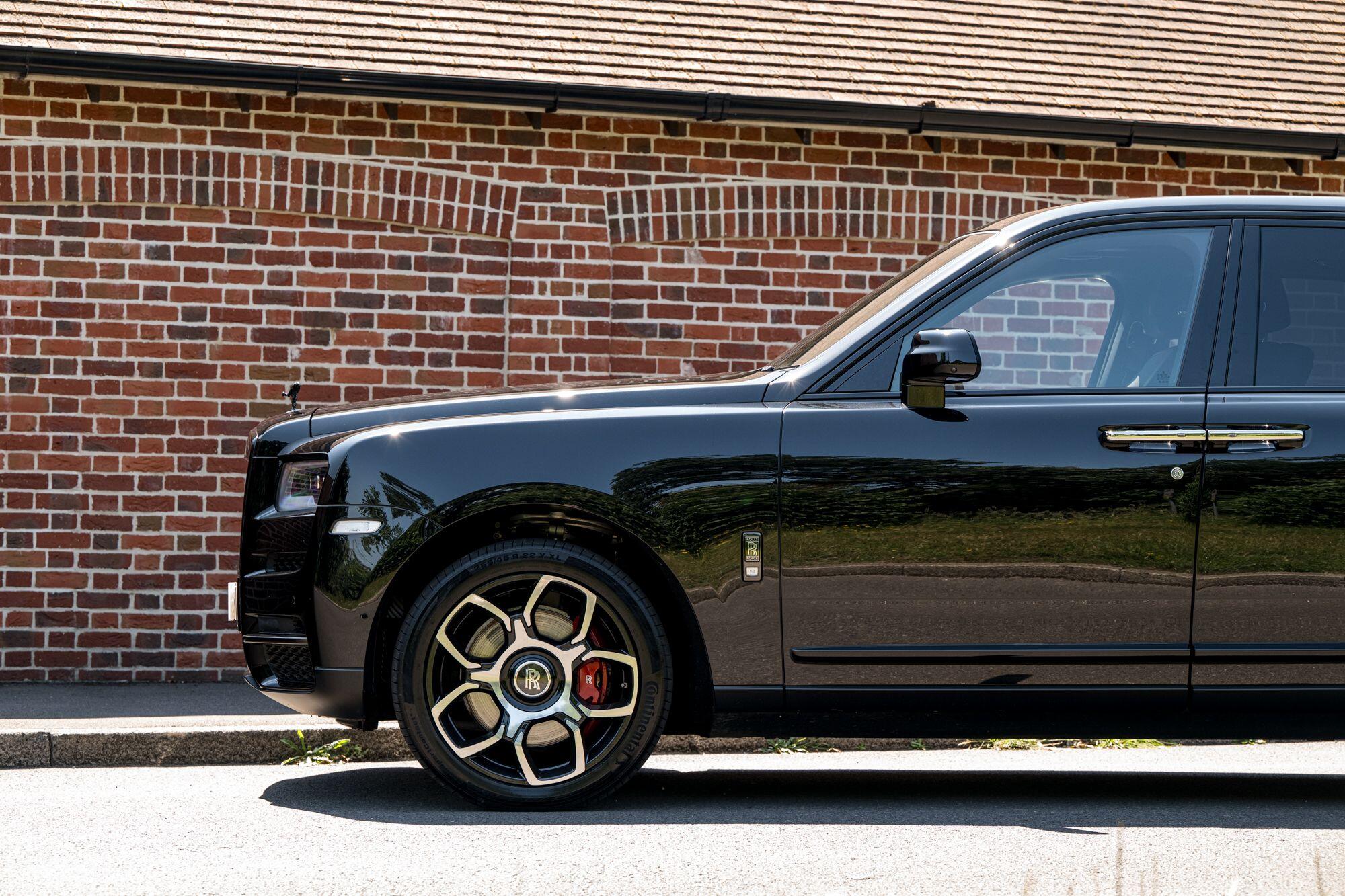 Rolls-Royce Cullinan view 35