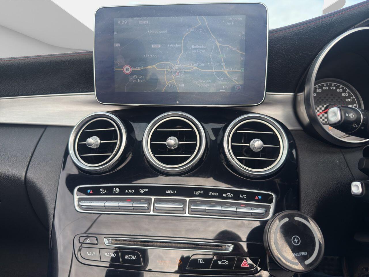 Mercedes-Benz C Class view 23