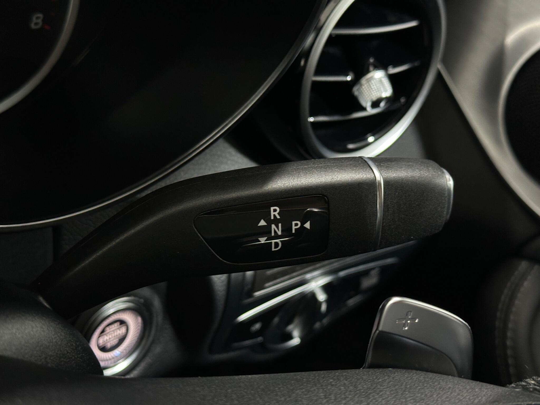 Mercedes-Benz C-Class view 17
