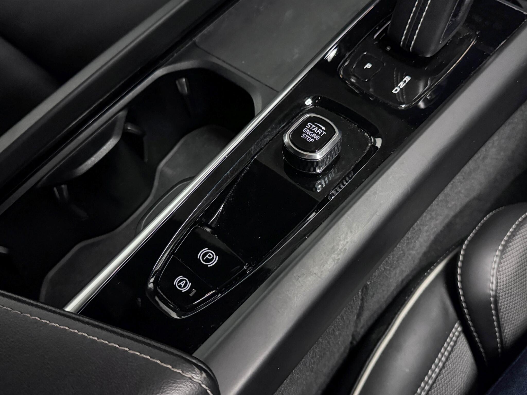Volvo XC60 view 32