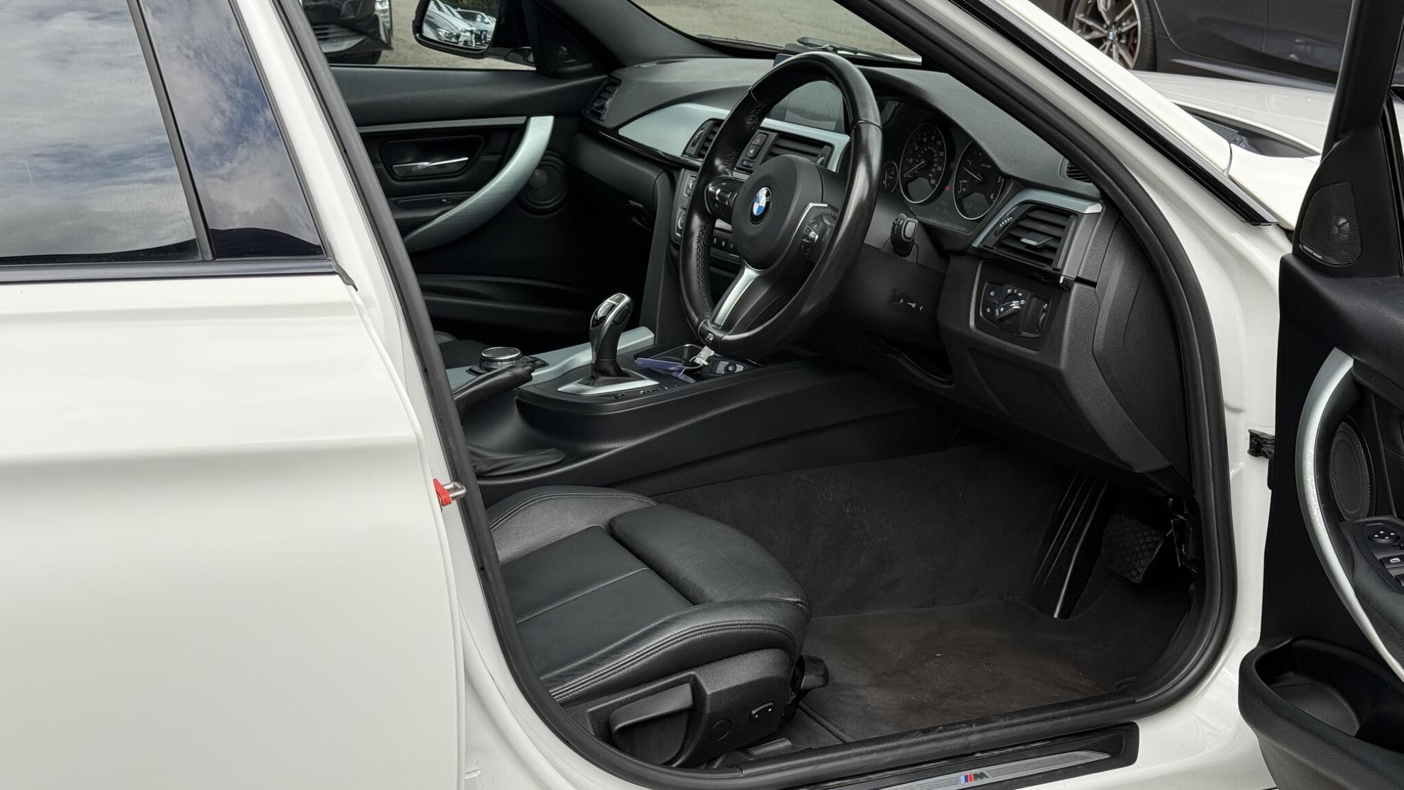 BMW 3 Series view 2