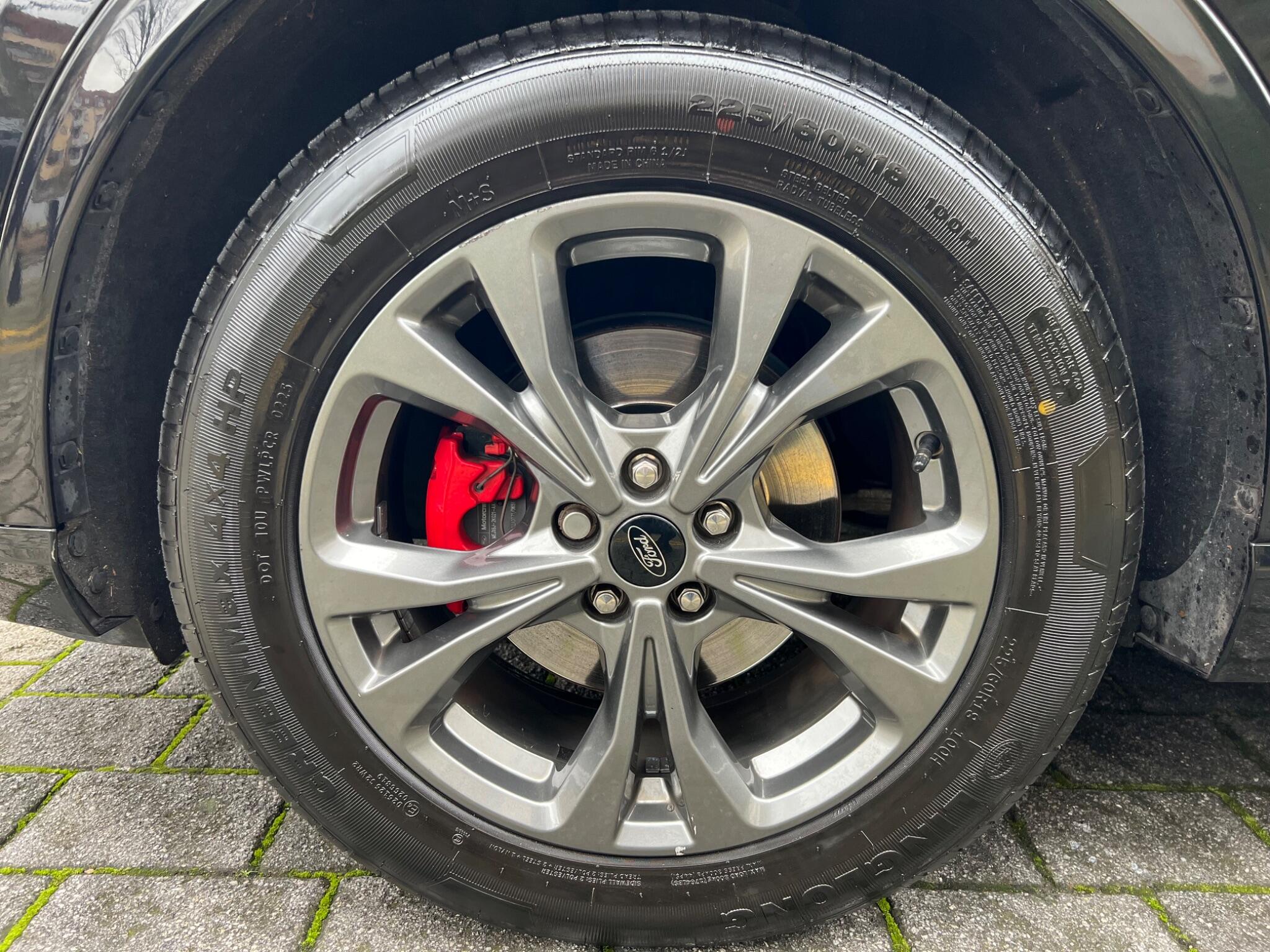 Ford Kuga view 35