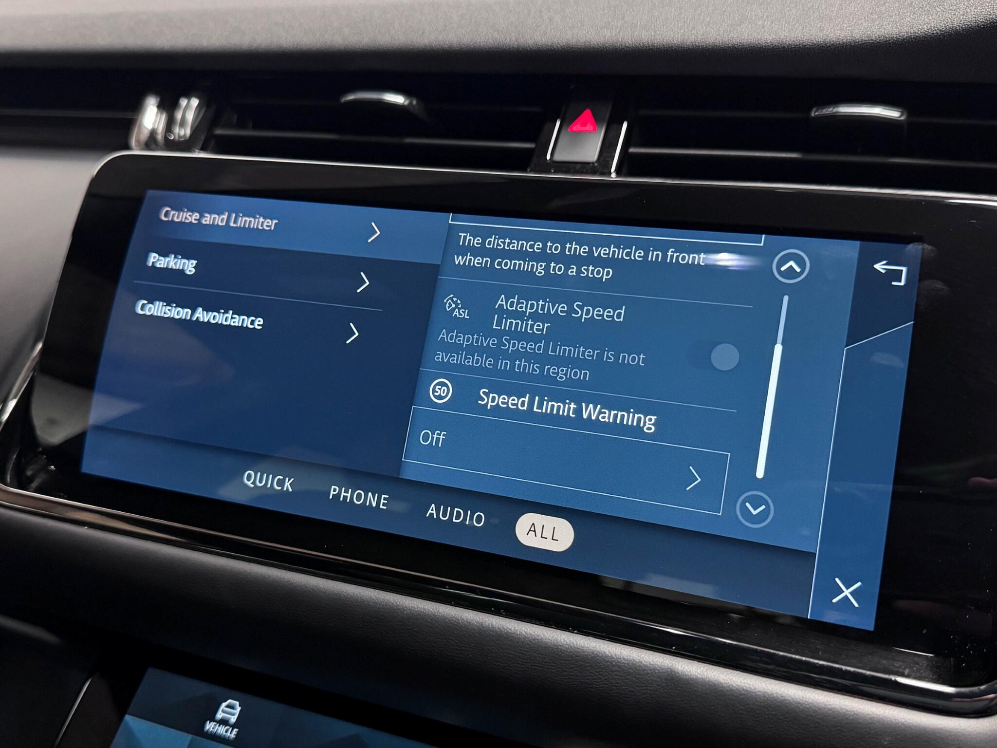 Land Rover Range Rover Evoque view 46