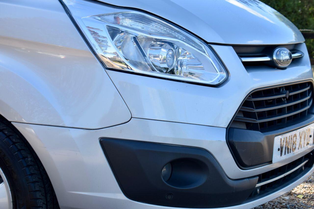 Ford Tourneo Custom view 17