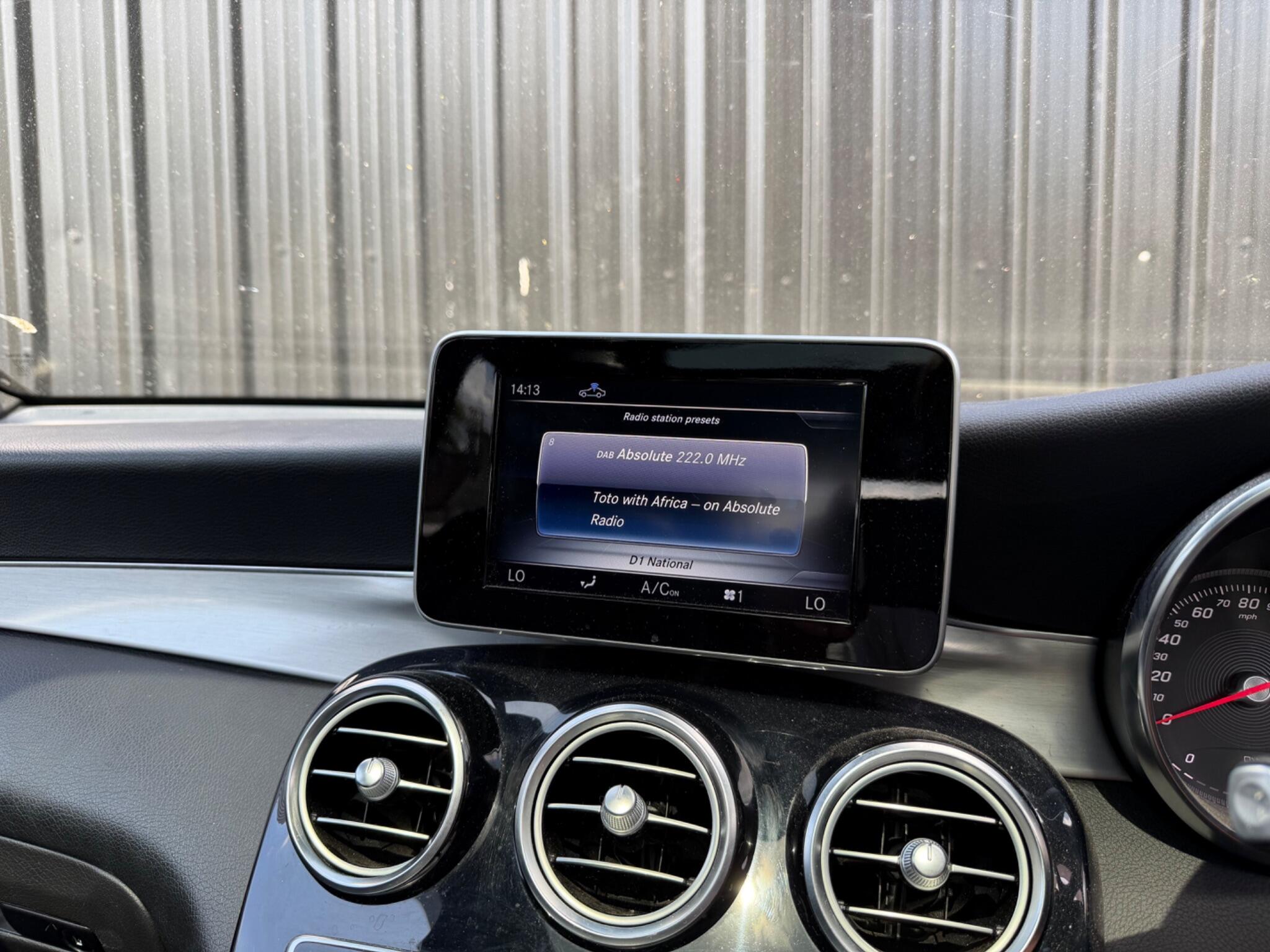 Mercedes-Benz GLC view 14