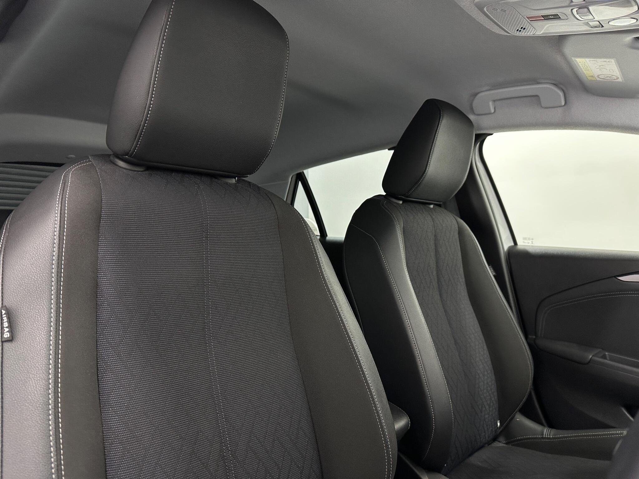 Vauxhall Corsa view 33