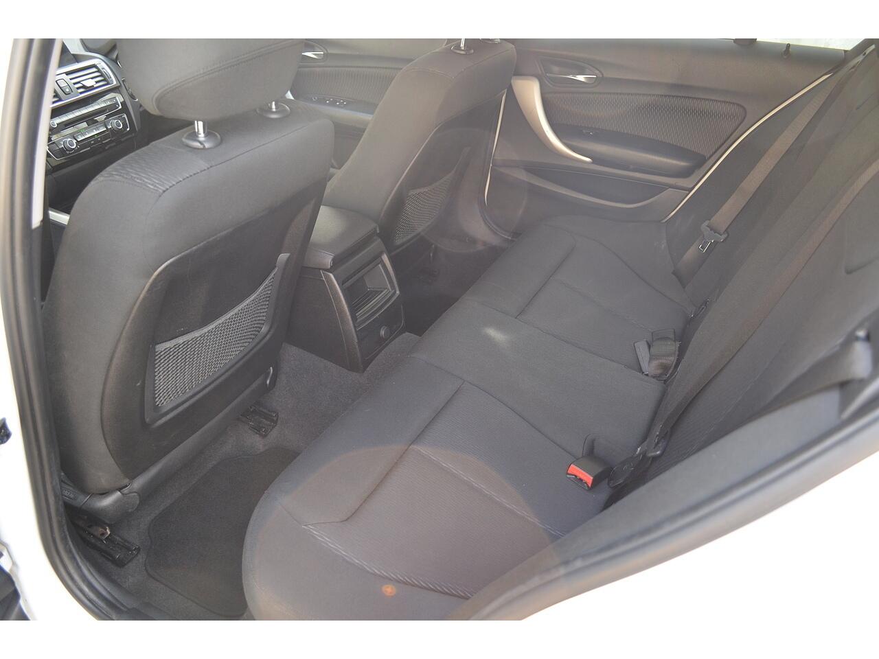BMW 1 Series view 15