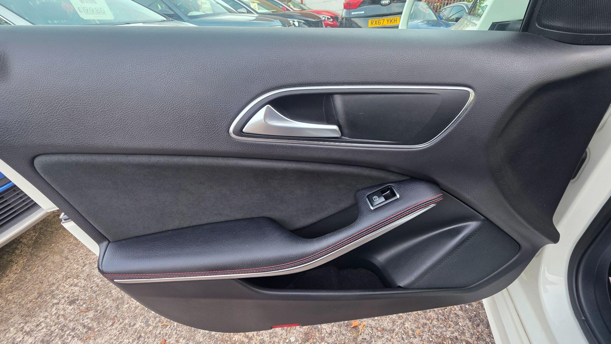 Mercedes-Benz A-Class view 33